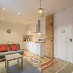 With Antique Floor & Lots Of Sun Light 4* Valência