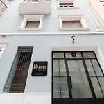 With Antique Floor & Lots Of Sun Light Apart-hotel Valência